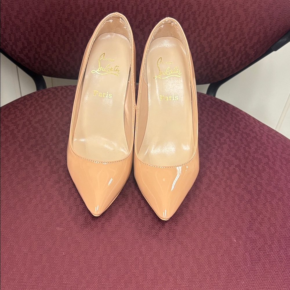 Christian Louboutin Nude Patent Leather Pointed-Toe Flats